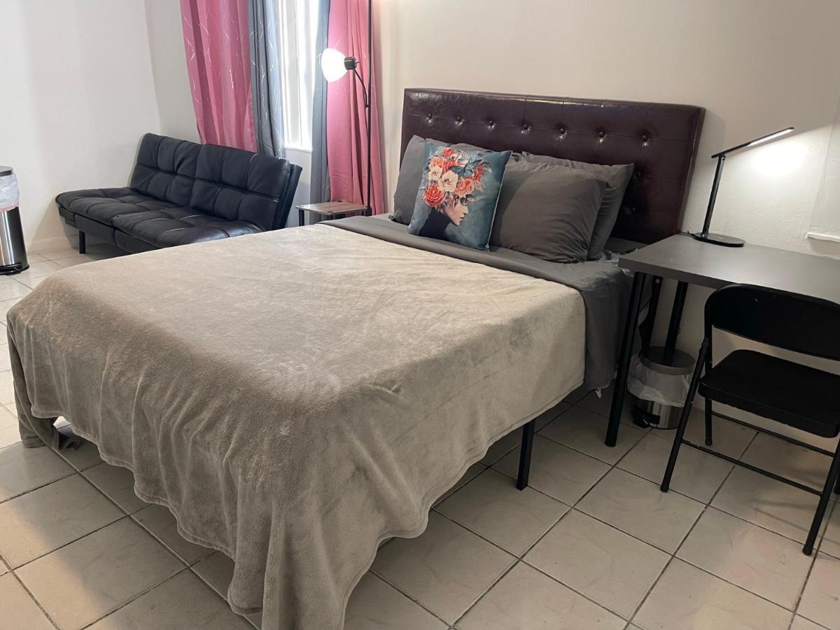 Séjour chez l'habitant Value Inside Miami, Near Airport, Beach, Center & Metro *